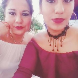 Meet your Posher, Nelida